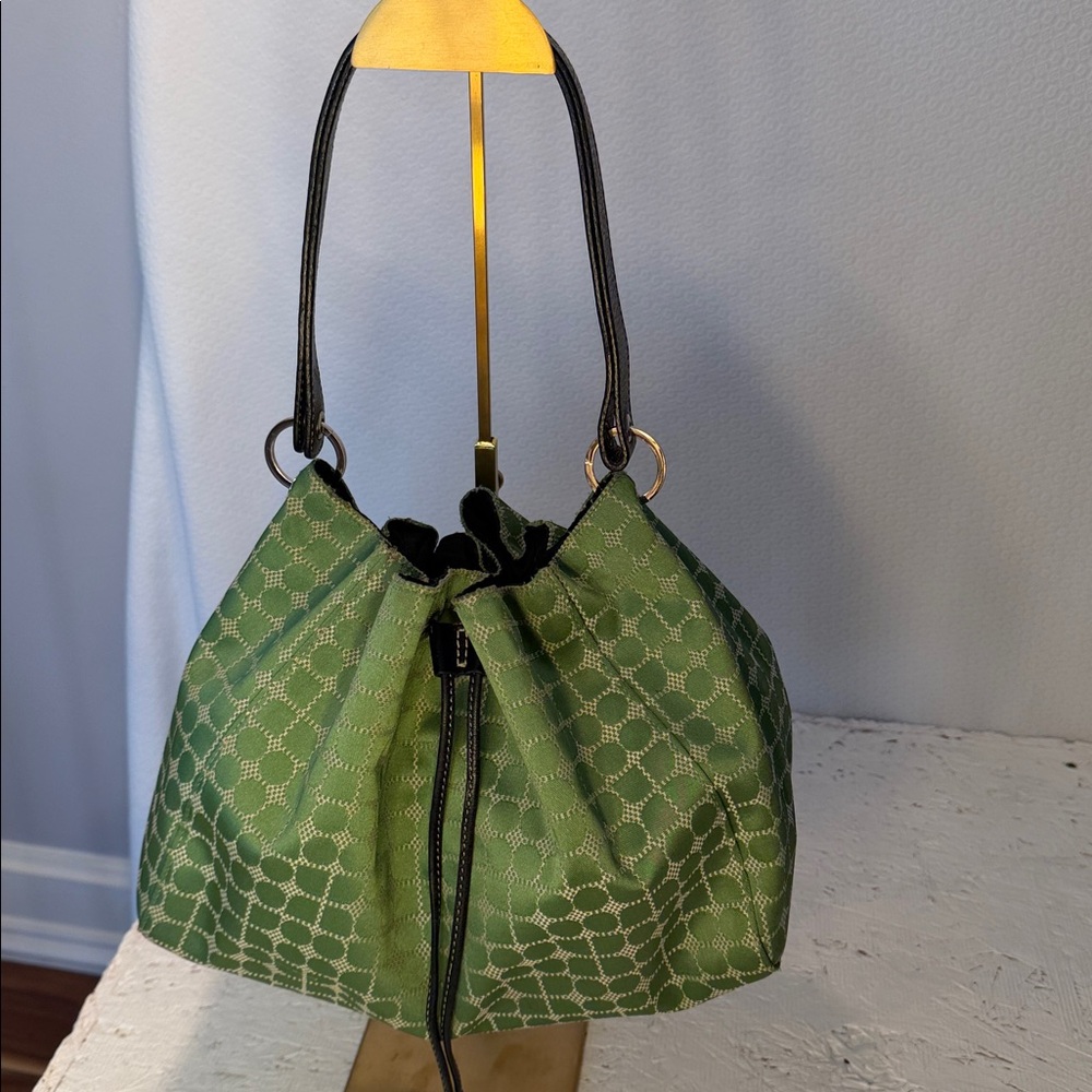 Green Drawstring Women's Shoulder Bag